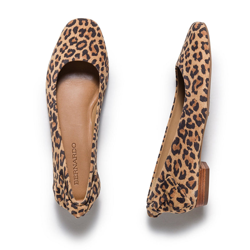 Brown Black Women Bernardo Eloisa Bow Ballet Flats | OPV4645ED