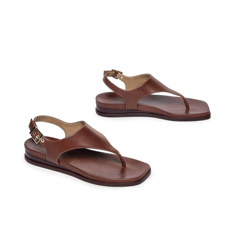 Chocolate Women Bernardo Concord Thong Flat Sandals | HHU852IF