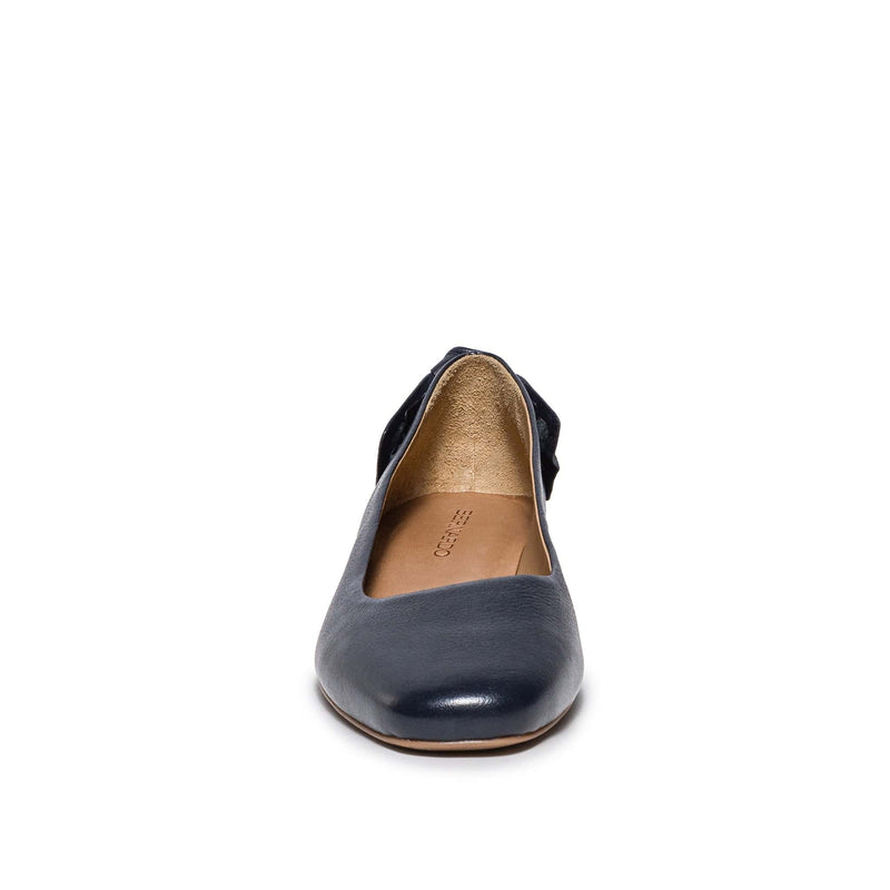 Navy Women Bernardo Eloisa Bow Ballet Flats | EHV9515WF